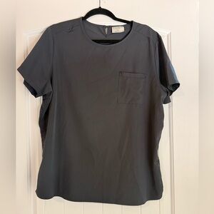 Women’s WhisperLite one pocket scrub top